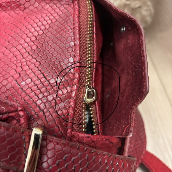 Red Textured Women's Backpack - Picture 4 of 4